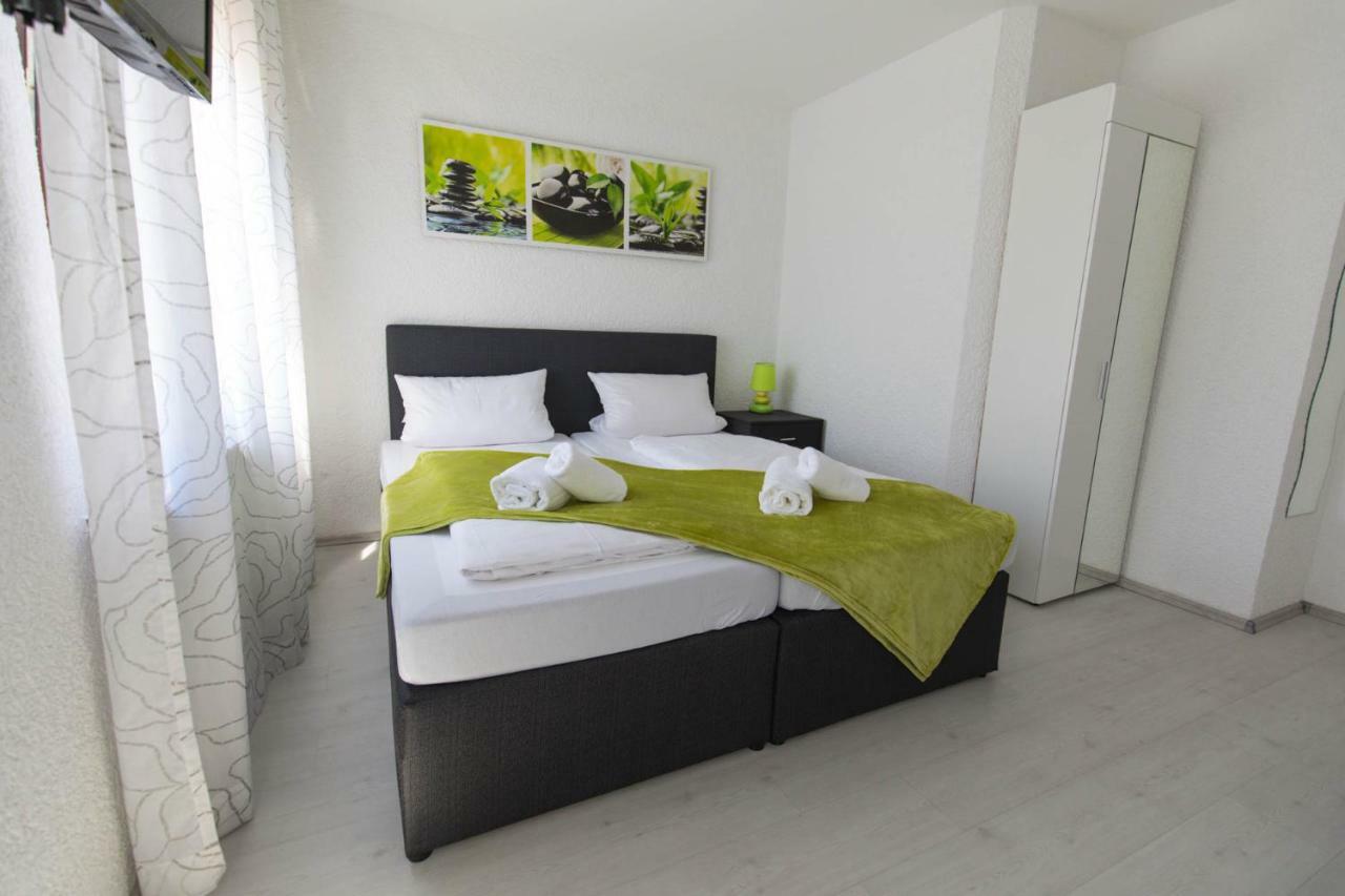 Hotel Berlin Schwetzingen Esterno foto